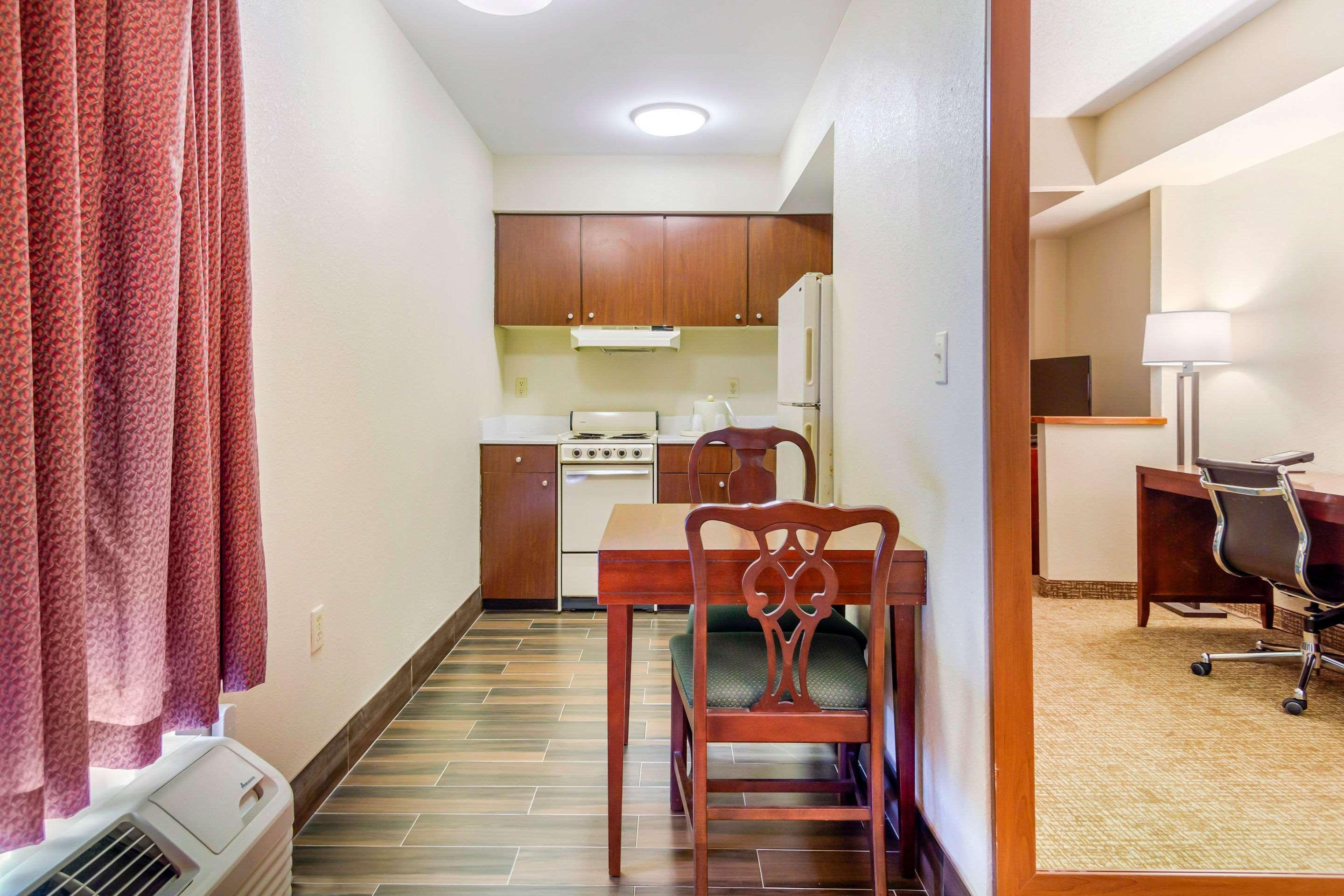 Quality Inn & Suites Olde Town Portsmouth Luaran gambar