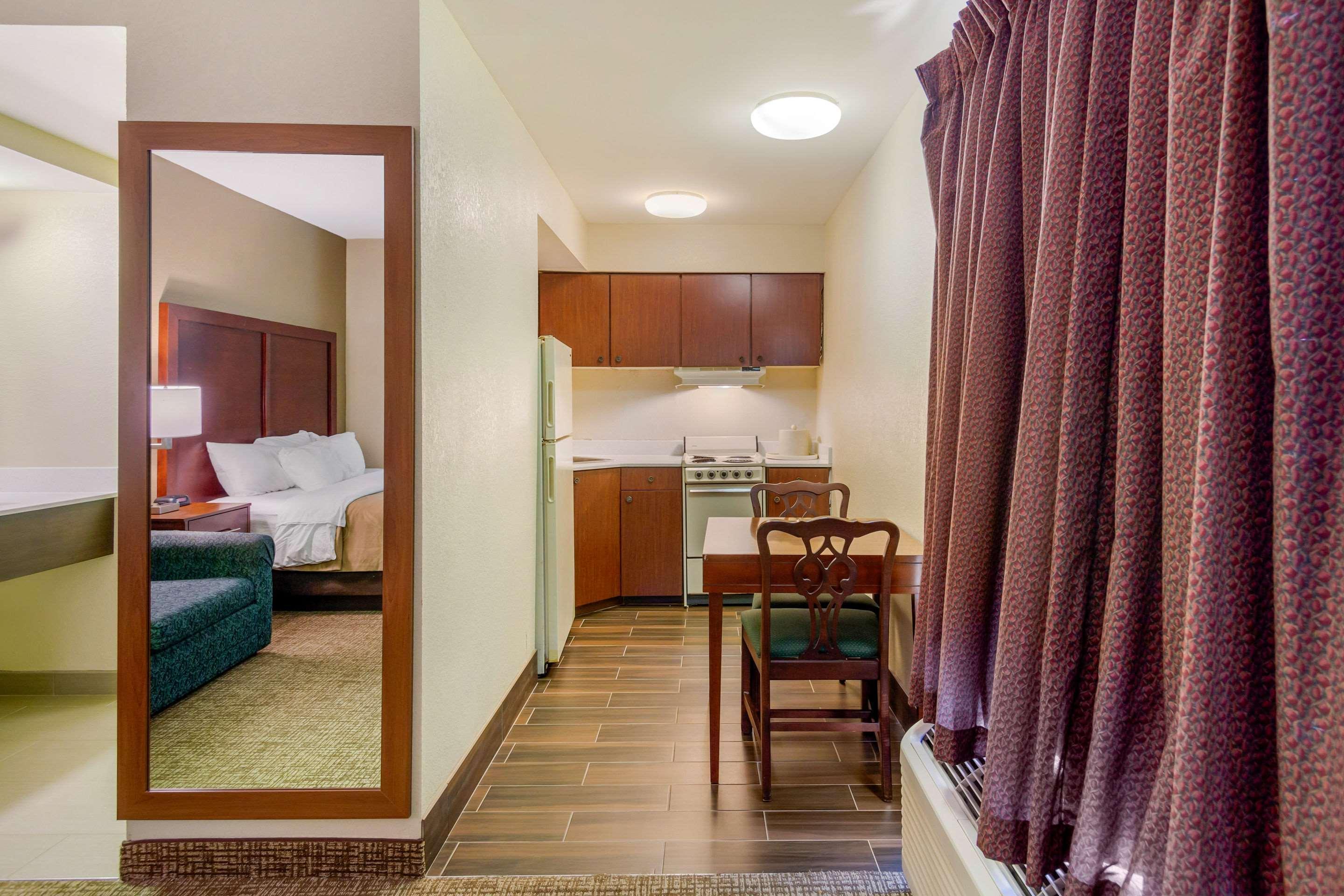 Quality Inn & Suites Olde Town Portsmouth Luaran gambar